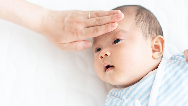 Sốt ở trẻ sơ sinh, trẻ sơ sinh bao nhiêu độ là sốt