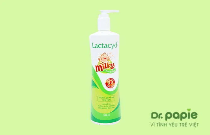 Sữa tắm gội toàn thân cho bé Lactacyd Milky