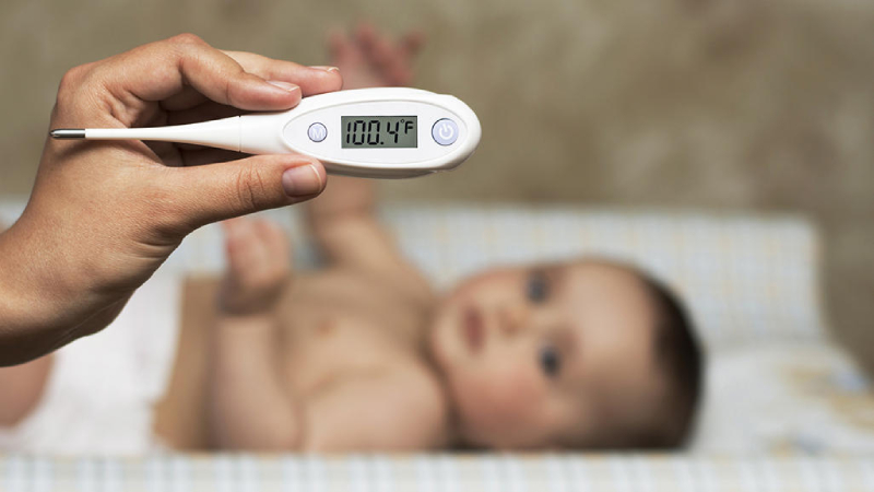 Hạ sốt cho trẻ sơ sinh, trẻ sơ sinh bị sốt phải làm sao