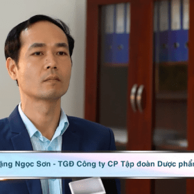ông Đặng Ngọc Sơn - Tổng Giám đốc Công ty Cổ phần Tập đoàn Dược phẩm STARMED, đại diện nhãn hàng "Gạc răng miệng Dr.Papie"