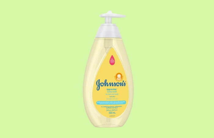 7 loại sữa tắm gội cho bé không cay mắt & lưu ý khi sử dụng Sữa tắm gội cho bé Johnson’s Baby không cay mắt