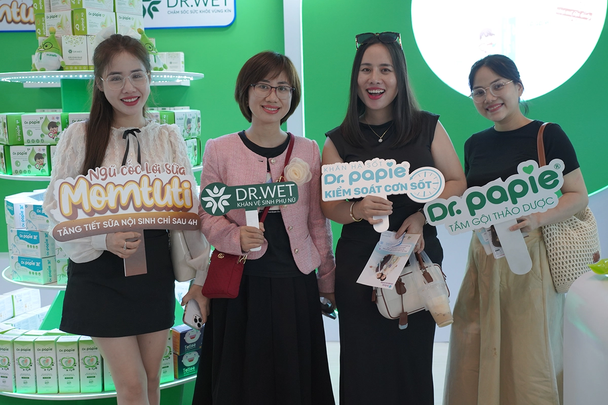 Dấu ấn đáng nhớ của Dr.Papie tại Vietbaby Fair Đà Nẵng 2025 dau an dang nho cua dr papie tai vietbaby fair da nang 2025 1