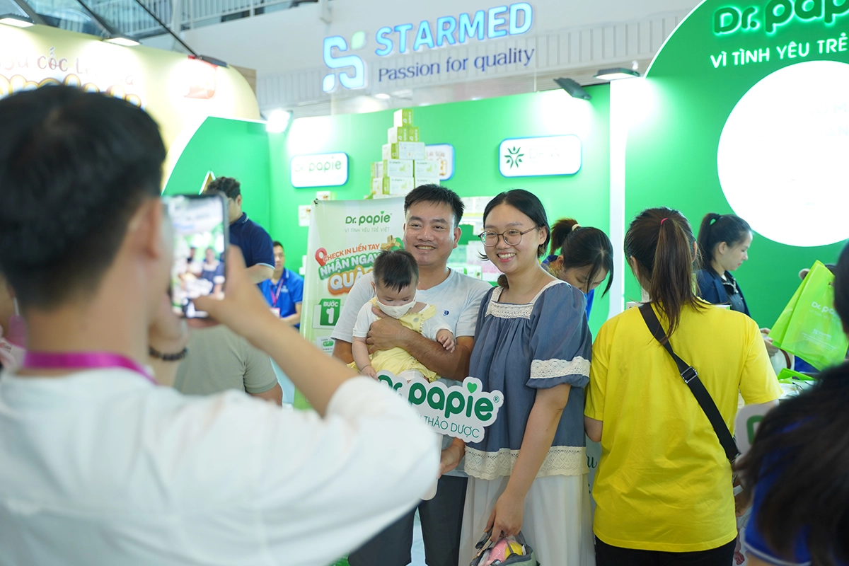 Dấu ấn đáng nhớ của Dr.Papie tại Vietbaby Fair Đà Nẵng 2025 dau an dang nho cua dr papie tai vietbaby fair da nang 2025 5