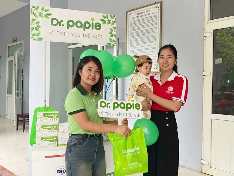 diem tram yeu thuong tiem chung an toan lan toa hanh phuc 3