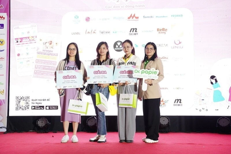 Dr.Papie đơn vị đồng hành cùng Hội chợ mẹ và bé lớn nhất Bắc Ninh 2023 “Hạnh phúc khi làm mẹ” Ba khách hàng may mắn nhận giải thưởng bốc thăm từ Dr.Papie