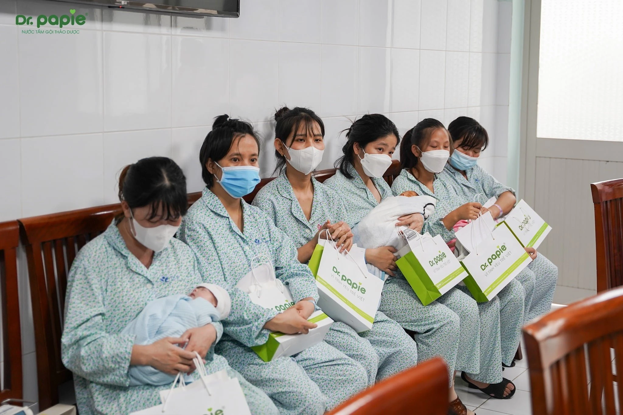 dr papie huong ung ngay the gioi vi tre sinh non 17 11 2