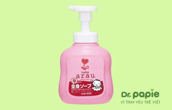 DrPapie chia sẻ 7 kinh nghiệm chọn mua sữa tắm trị rôm sảy cho bé và 8+ loại sữa tắm được ưa chuộng nhất Sữa tắm trị rôm sảy cho bé Arau Baby