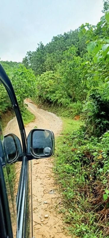 "Hành trình trường đẹp cho em” – Bản Nà Niệc, huyện Bắc Sơn, Sơn La Đường đi mưa lầy lội