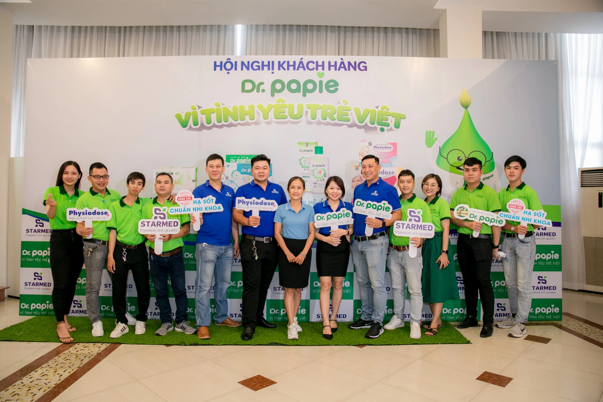 hoi nghi khach hang dr papie vi tinh yeu tre viet