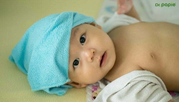 huong dan chi tiet cach lau khan am ha sot cho be 1