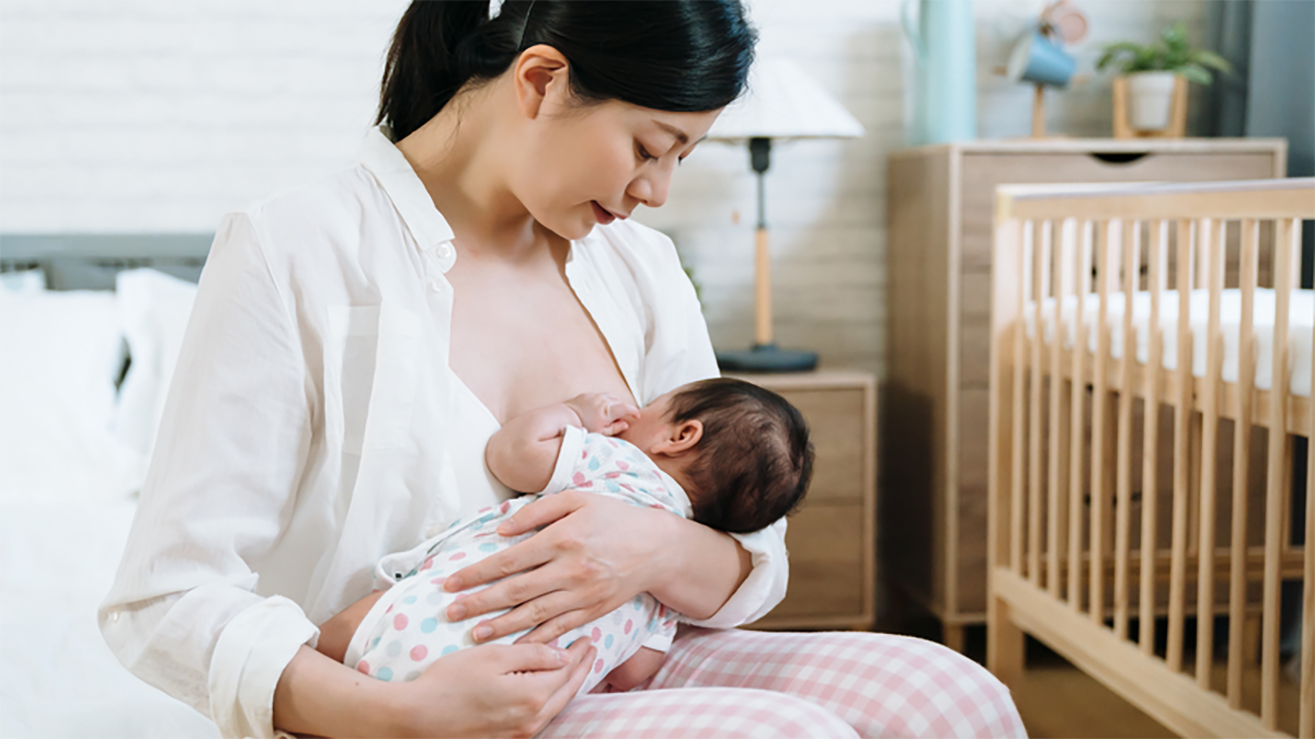 Hướng dẫn cho con bú đúng cách – Mẹ nào cũng cần biết Việc cho con bú đúng cách giúp mẹ hồi phục nhanh hơn sau sinh