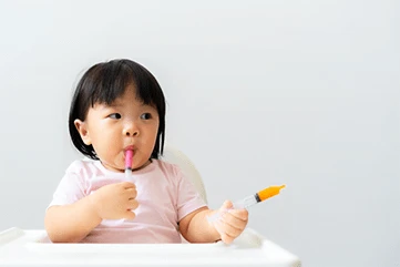 Lịch Sử Ra Đời Khăn Hạ Sốt ls khan 6