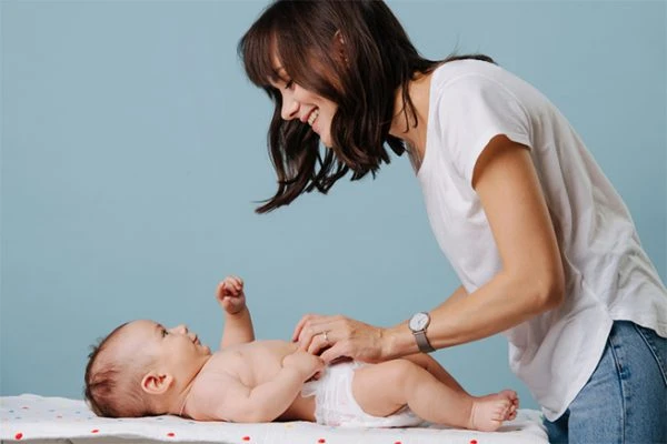 Lịch Sử Ra Đời Khăn Hạ Sốt ls khan 7