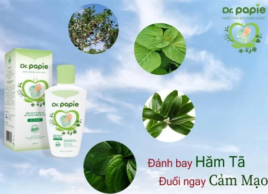 Mách mẹ bí quyết mặc tã cả ngày không lo bé bị hăm Nước tắm thảo dược Dr.Papie vừa giúp bé khỏi hăm tã và phòng cảm mạo
