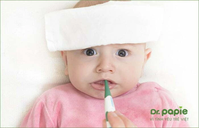 Tiêm sởi có sốt không? Sốt trong bao lâu? 8 lưu ý trước và sau khi tiêm phòng Chăm sóc trẻ bị sốt sau tiêm phòng sởi