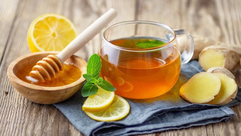 Chống cảm cúm, hạ sốt cho trẻ bằng trà chanh gừng mật ong Chống cảm cúm, hạ sốt cho trẻ bằng trà chanh gừng mật ong