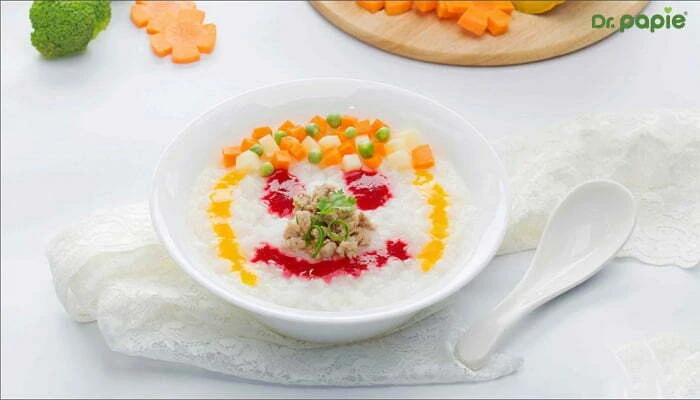 Trẻ bị sốt virus nên ăn gì và không nên ăn gì để nhanh khỏi? Cháo cho trẻ sốt