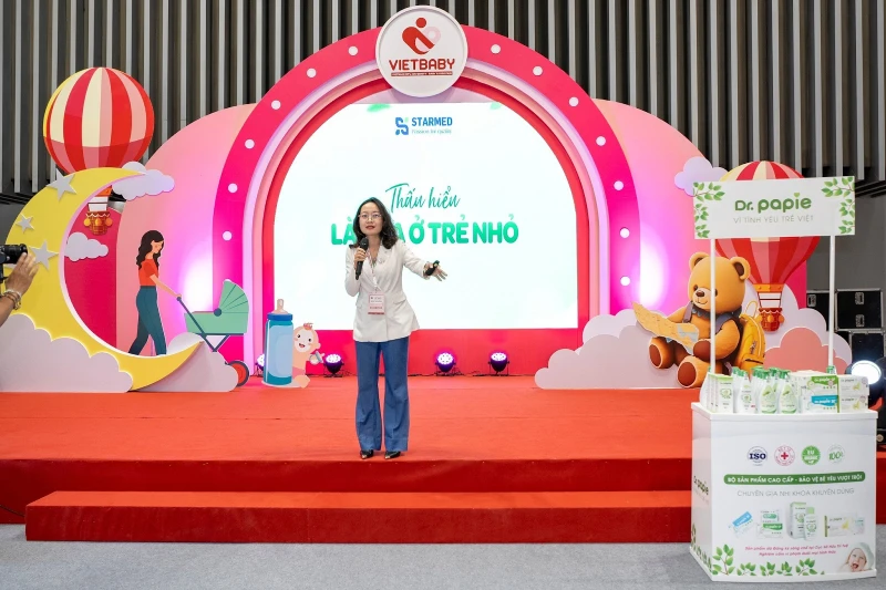 Starmed Group – Thương hiệu Việt nổi bật giữa lòng triển lãm quốc tế Vietbaby Fair 2024 Talk Show: “Thấu hiểu làn da ở trẻ nhỏ” cùng Dược Sỹ Trần Hằng