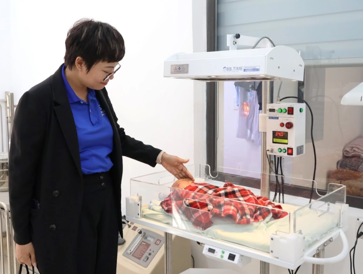 125 em bé được ở lại Mèo Vạc 2 125 em be duoc o lai Meo Vac