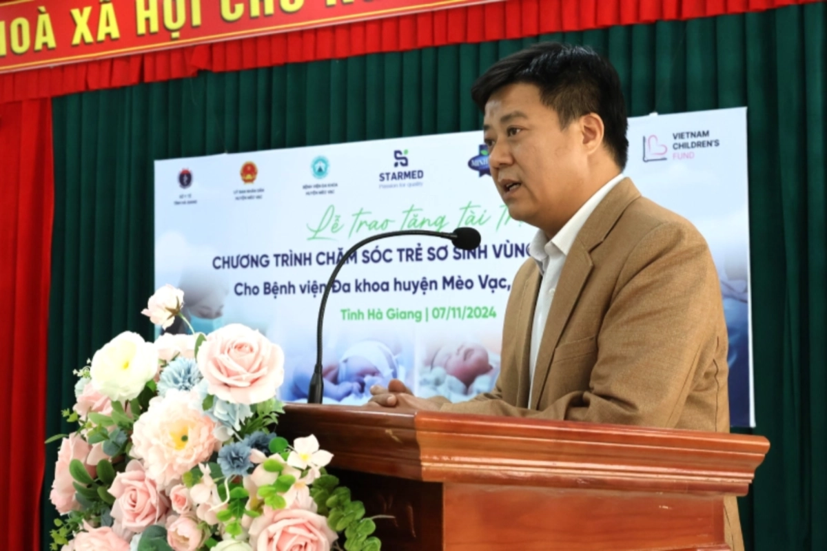 Em bé 2 cân và hành trình trở về 2 Em be 2 can va hanh trinh tro ve