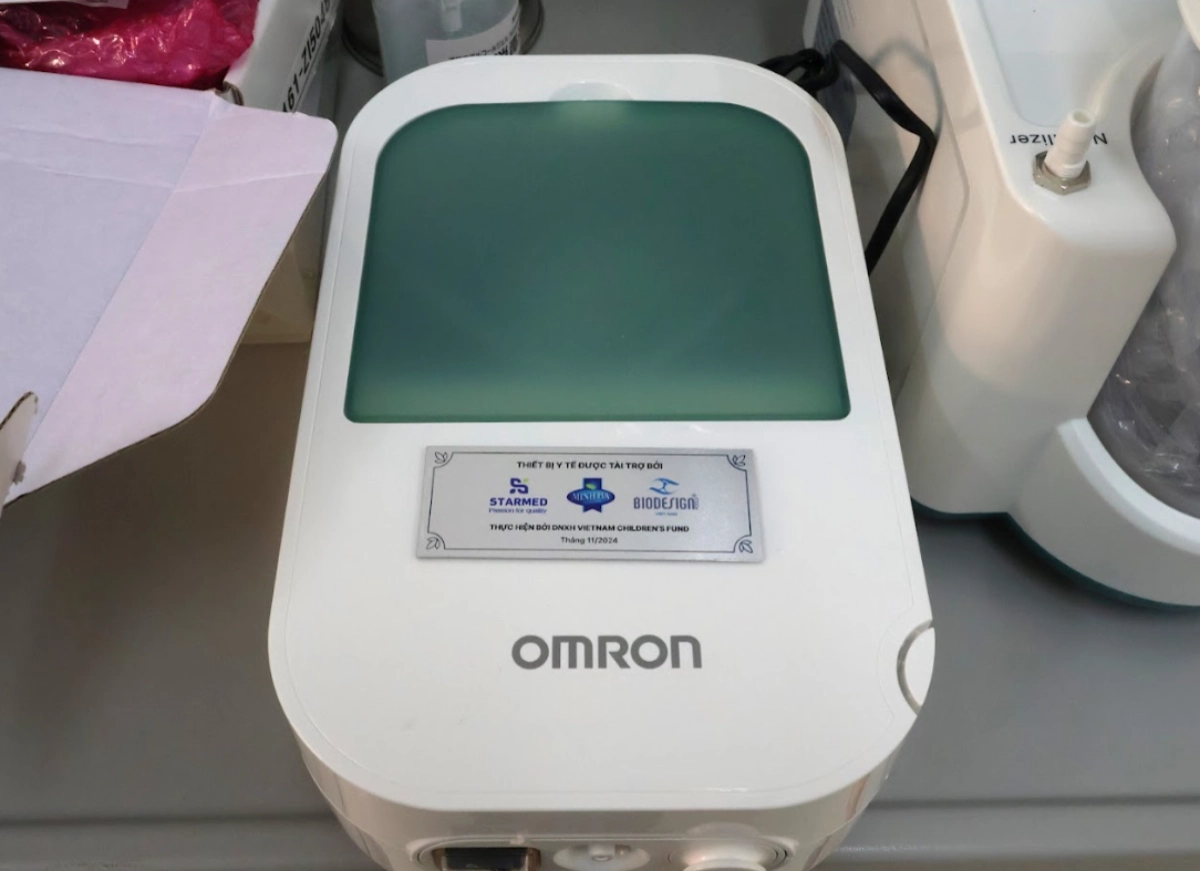 Những thiết bị y tế mang hơi ấm đến Mèo Vạc 2 - Mang hơi ấm tới Mèo Vạc