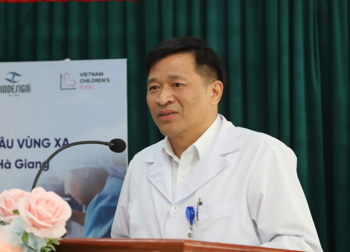 Những thiết bị y tế mang hơi ấm đến Mèo Vạc 3 Mang hoi am toi Meo Vac