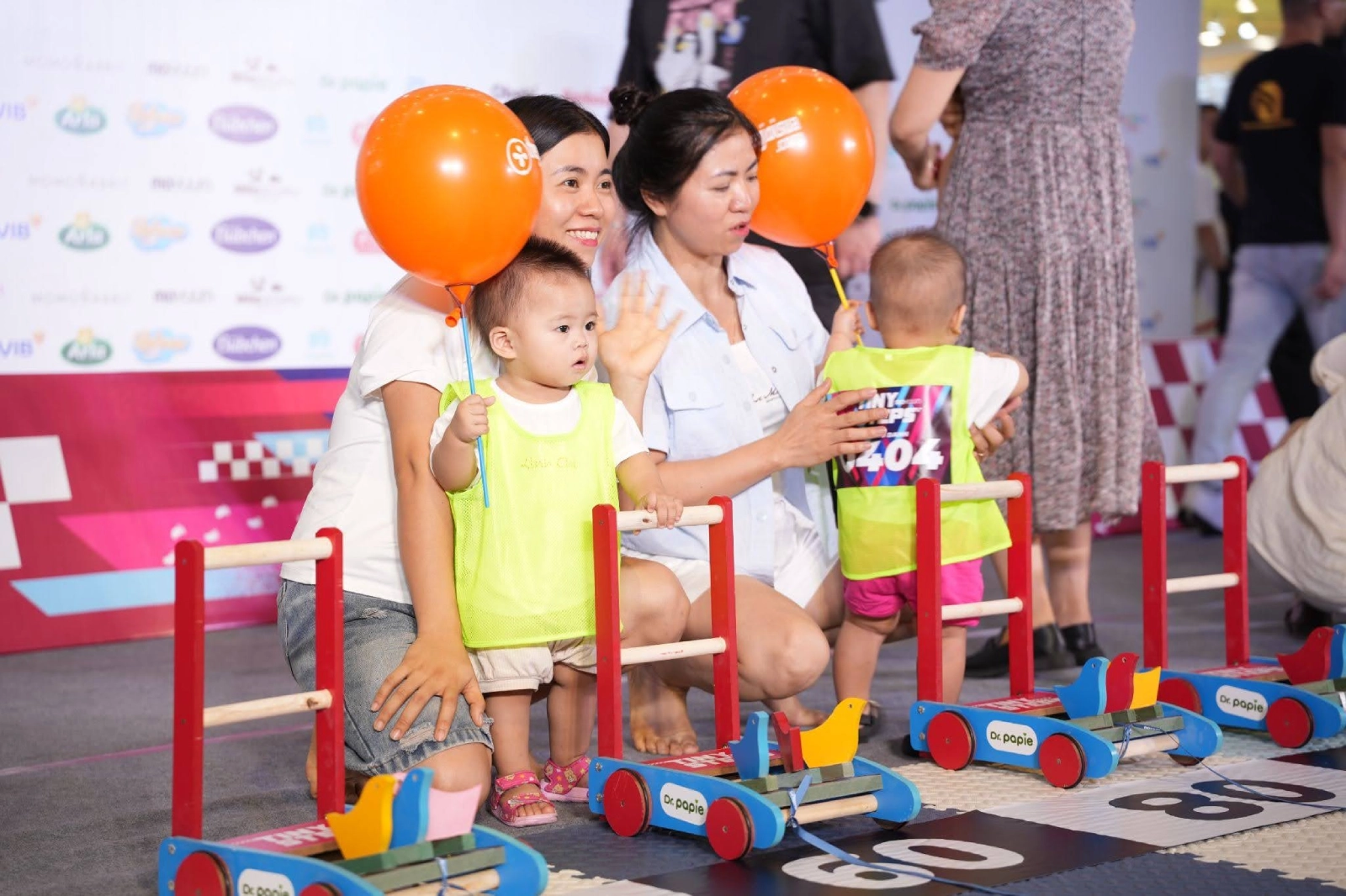 Su Kien Tiny Steps II 9